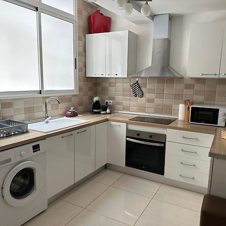 Modern And Bright 5 Bedroom Apartment Del Prado กันดิอา ภายนอก รูปภาพ