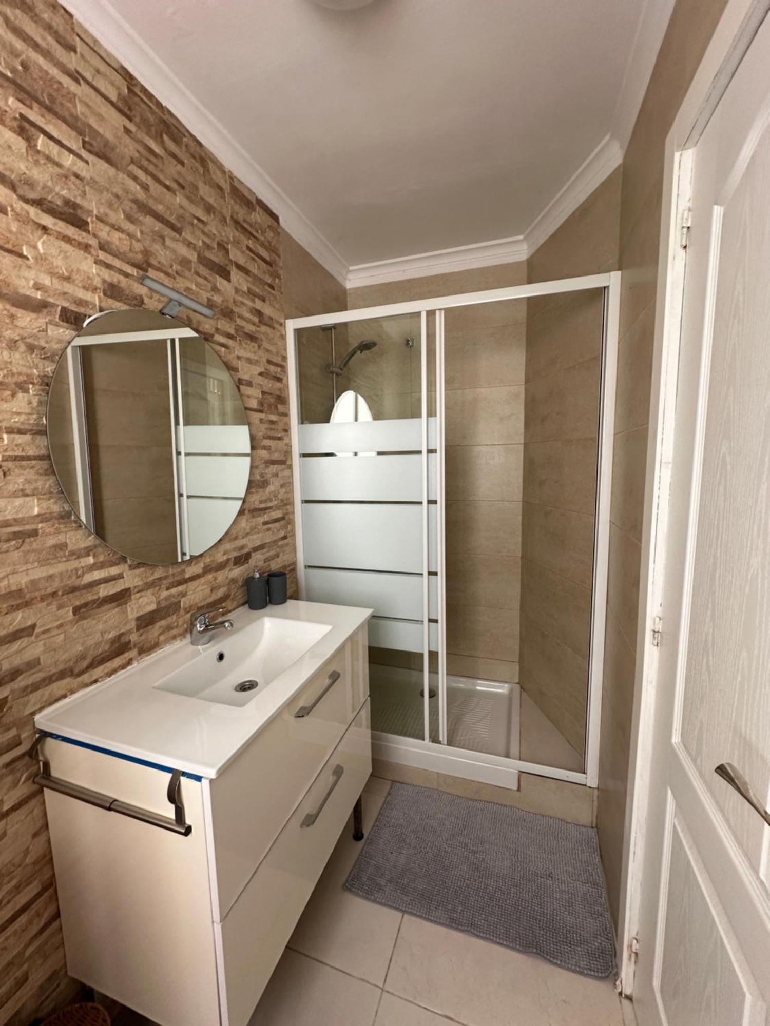 Modern And Bright 5 Bedroom Apartment Del Prado กันดิอา ภายนอก รูปภาพ